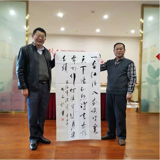 西部蘭亭詩書畫院首屆會員潑墨迎新年會 翰墨飄香迎新春，文化交流暖意濃